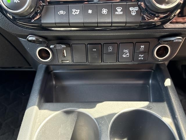 Toyota HILUX 2023 7014276-5