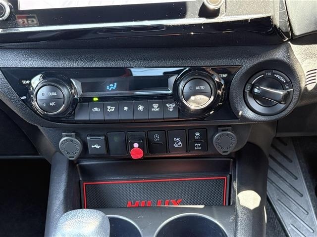 Toyota HILUX 2024 7014288-19