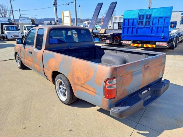 Toyota HILUX 2003 7014380-1