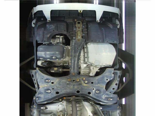 Toyota ISIS 2014 7019050-10
