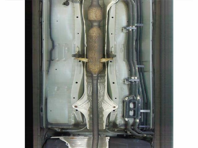 Toyota ISIS 2014 7019050-11