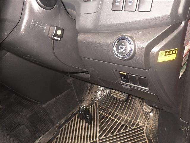 Toyota ISIS 2012 7019052-9
