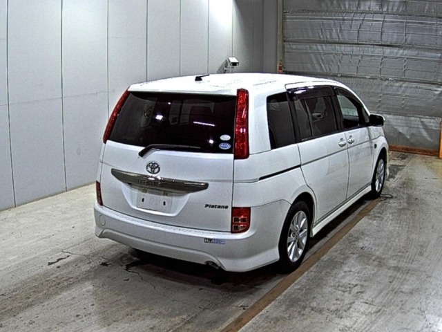 Toyota ISIS 2009 7019055-5