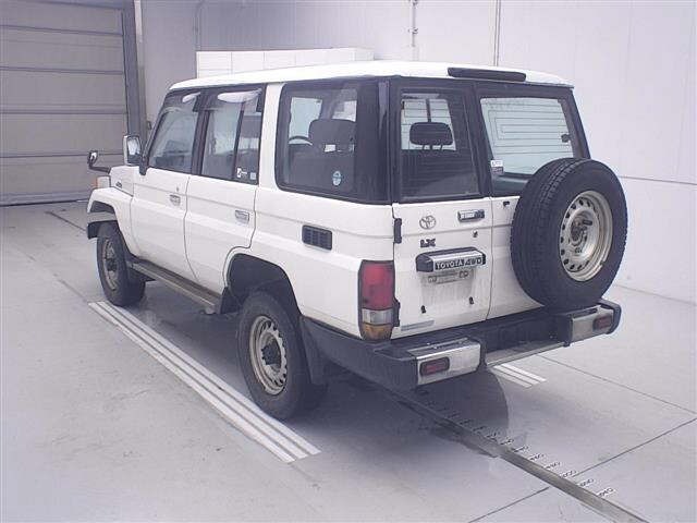 Toyota LAND CRUISER 2001 7022136-1