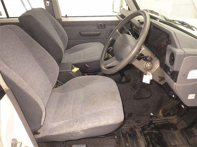 Toyota LAND CRUISER 2001 7022136-5