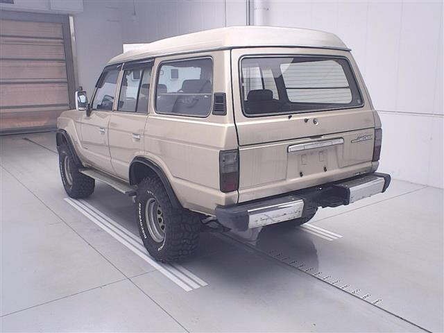 Toyota LAND CRUISER 1985 7022137-1