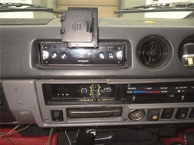 Toyota LAND CRUISER 1985 7022137-6