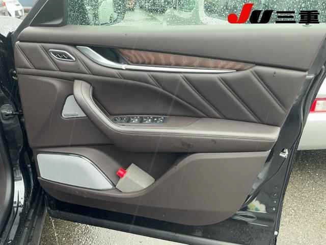 Maserati LEVANTE 2022 7007341-14