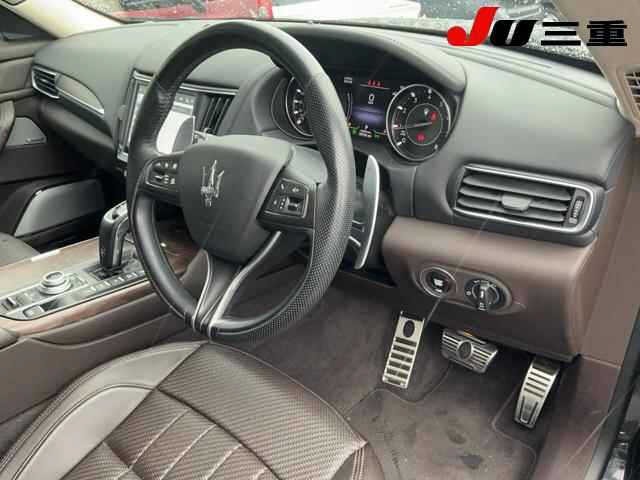 Maserati LEVANTE 2022 7007341-16