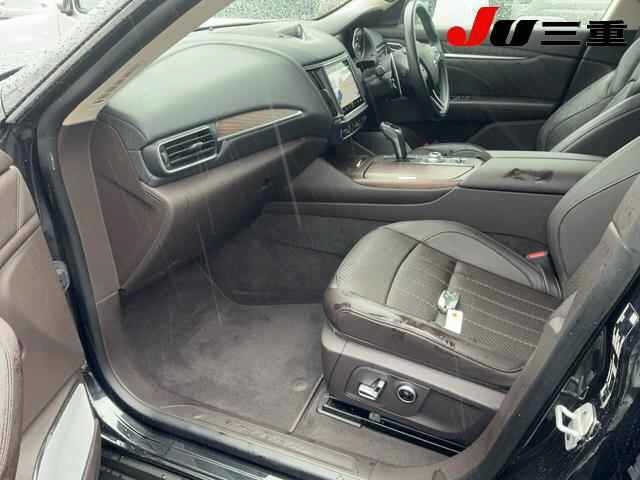 Maserati LEVANTE 2022 7007341-3