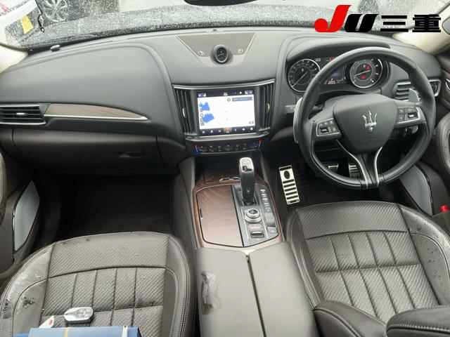 Maserati LEVANTE 2022 7007341-8