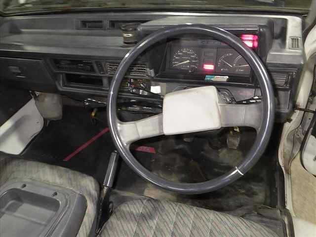 Toyota LITEACE TRUCK 1995 7017211-8