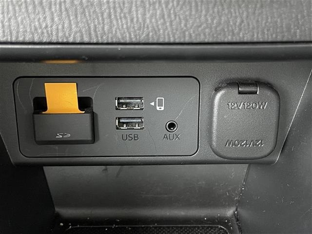 Mazda MAZDA2 2023 7019917-19