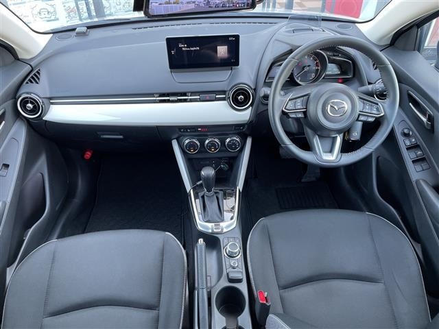 Mazda MAZDA2 2024 7020076-15