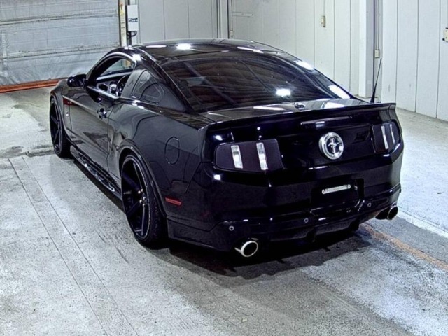Ford MUSTANG 2013 7016337-1
