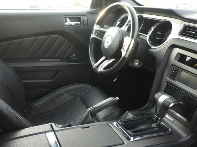 Ford MUSTANG 2013 7016337-3