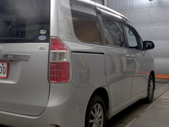 Toyota NOAH 2009 7012877-5