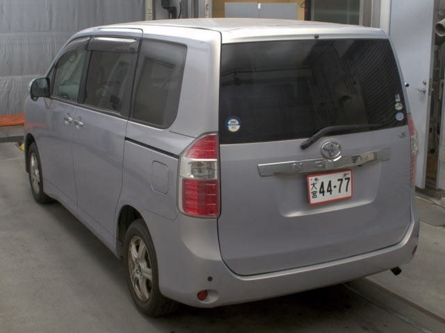 Toyota NOAH 2009 7012887-1