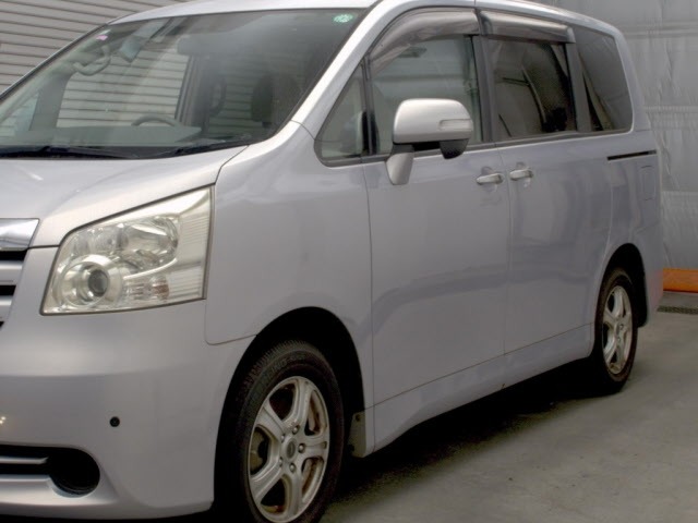 Toyota NOAH 2009 7012887-4