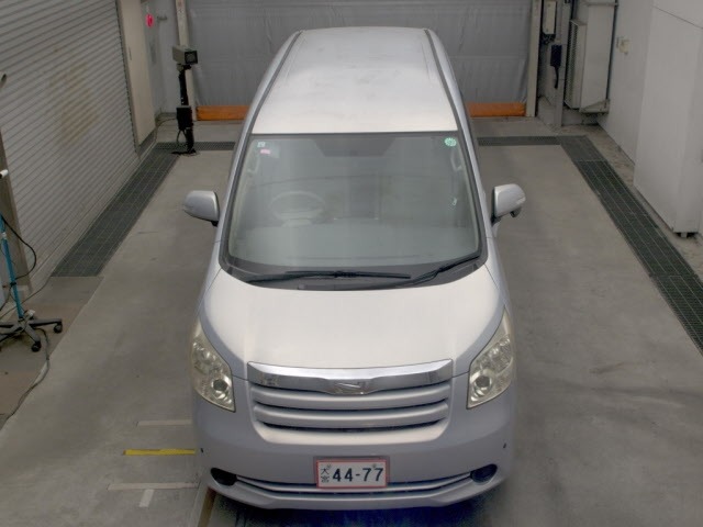Toyota NOAH 2009 7012887-6