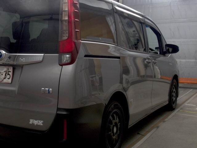 Toyota NOAH 2015 7012928-5