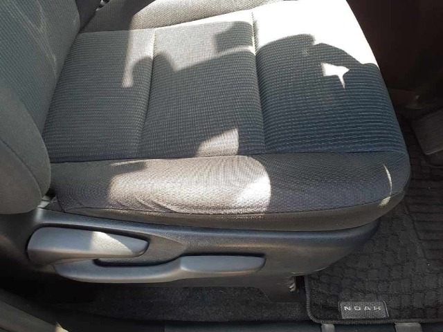 Toyota NOAH 2020 7013169-10