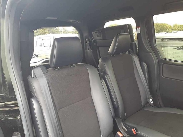Toyota NOAH 2020 7013170-11