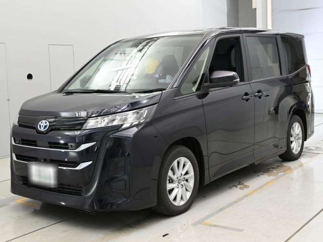 Toyota NOAH 2025 7013232-0