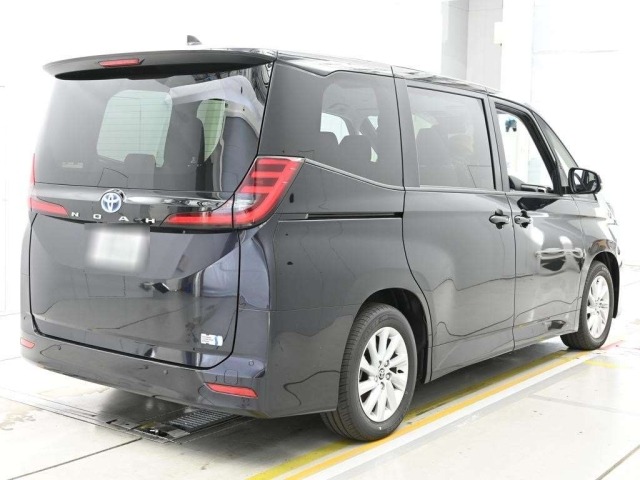 Toyota NOAH 2025 7013232-1