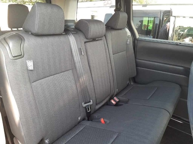 Toyota NOAH 2025 7013232-11