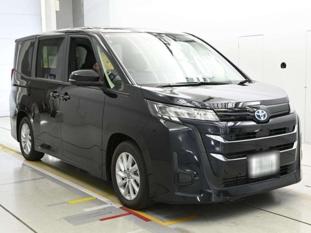 Toyota NOAH 2025 7013232-5