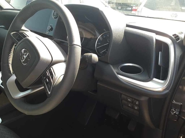 Toyota NOAH 2025 7013232-9