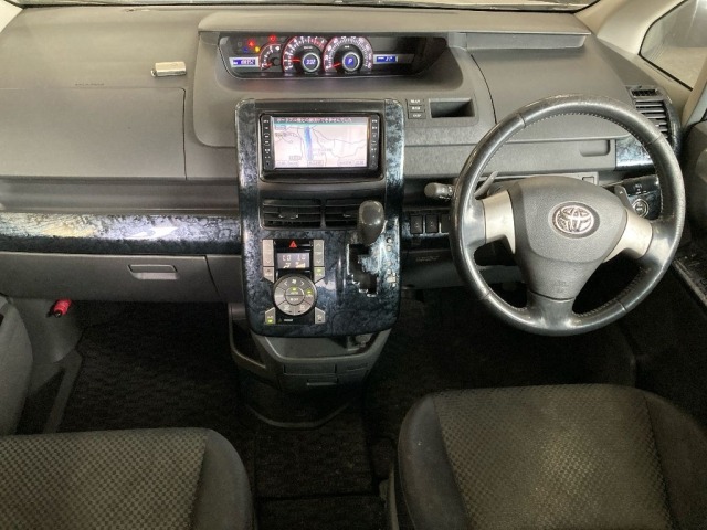 Toyota NOAH 2009 7013339-3