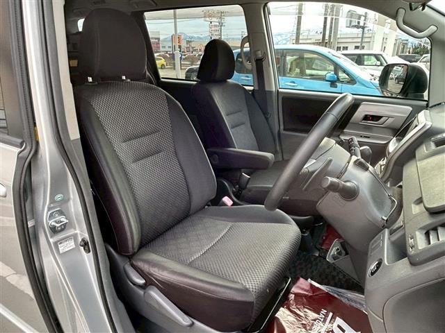 Toyota NOAH 2009 7013580-12