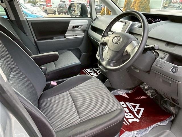 Toyota NOAH 2009 7013580-20