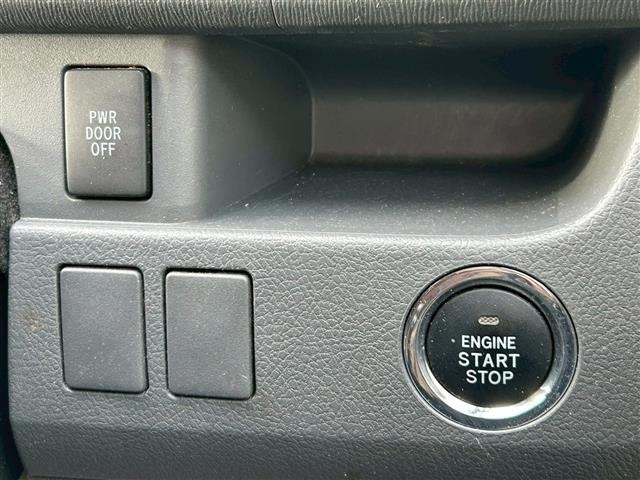 Toyota NOAH 2009 7013580-21