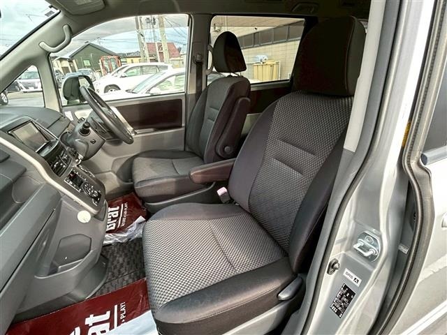 Toyota NOAH 2009 7013580-22