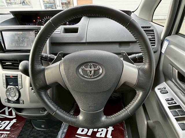 Toyota NOAH 2009 7013580-3