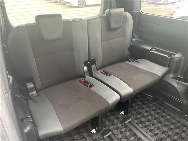 Toyota NOAH 2019 7013705-11