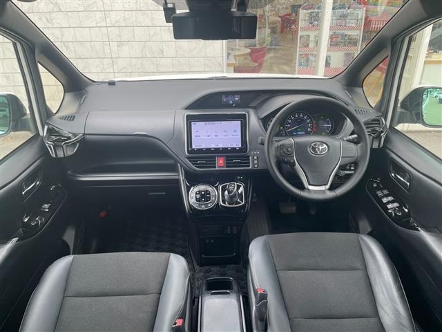 Toyota NOAH 2019 7013705-16