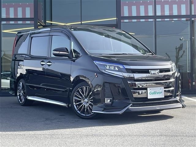 Toyota NOAH 2018 7013740-0
