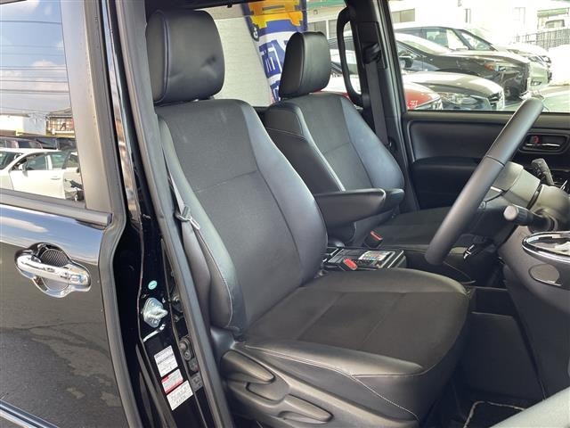 Toyota NOAH 2018 7013740-20