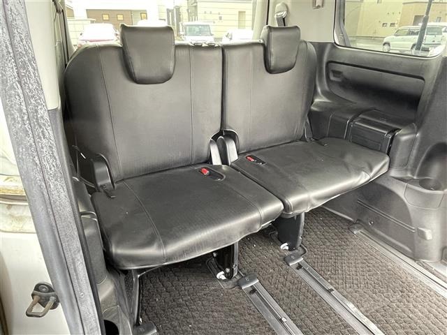 Toyota NOAH 2016 7013971-13