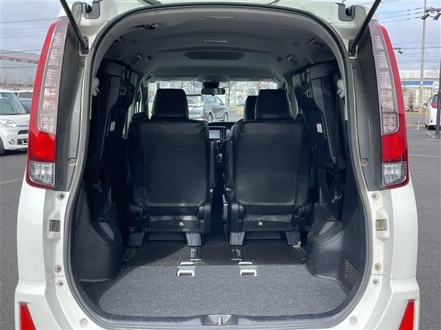 Toyota NOAH 2016 7013971-16