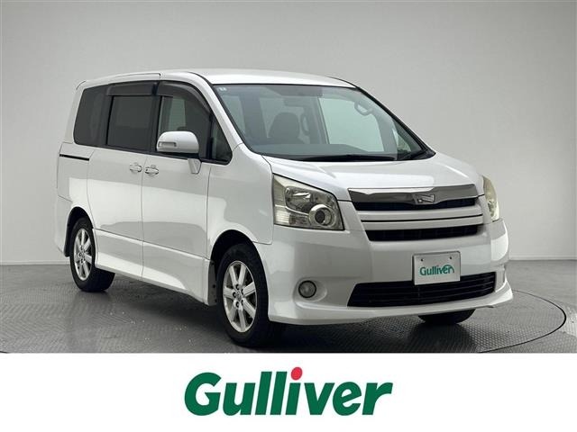 Toyota NOAH 2008 7014062-0