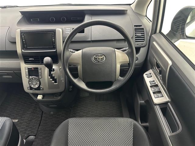 Toyota NOAH 2008 7014062-10