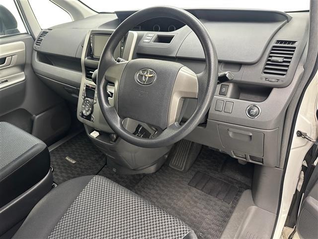 Toyota NOAH 2008 7014062-11