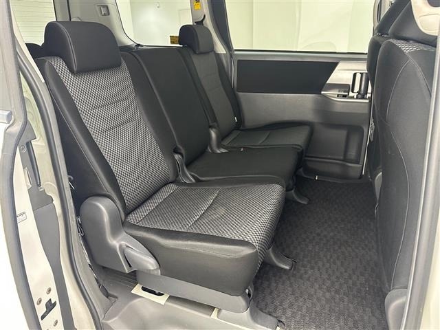 Toyota NOAH 2008 7014062-13