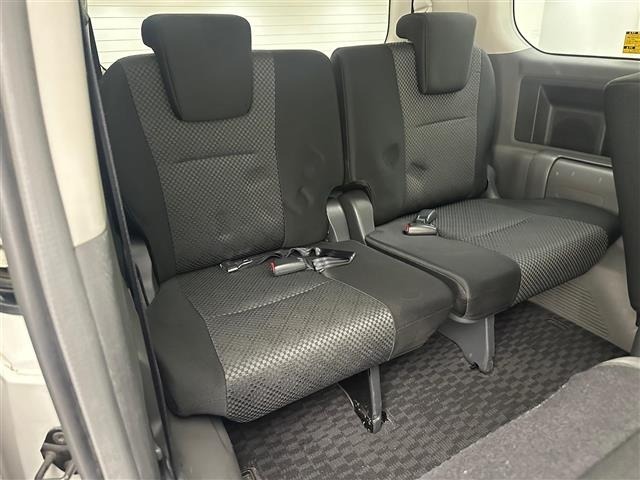 Toyota NOAH 2008 7014062-21