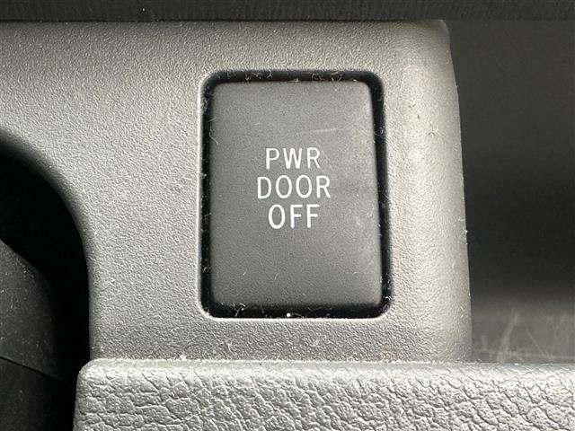 Toyota NOAH 2008 7014062-5